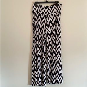 Chevron Black & White Print Palazzo Pant NWT